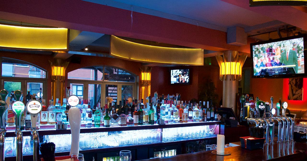 East Village Hotel Cork Exteriör bild